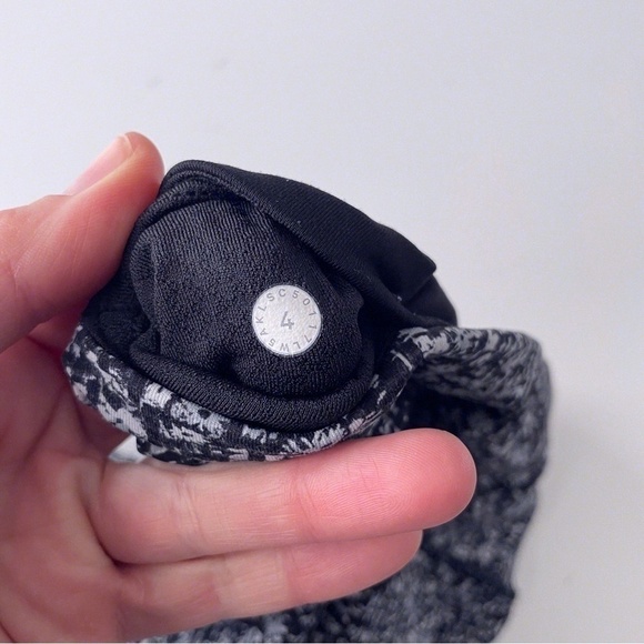 LULULEMON Invigorate 7/8 Tight Leggings Black Grey 4 - Picture 4 of 8